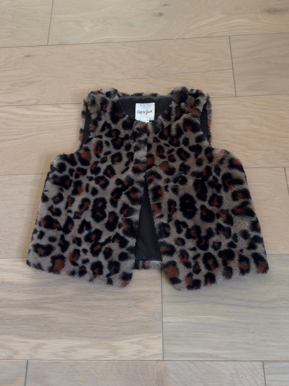 Cat & Jack Girls Leopard Faux Fur Vest size XS 4/5